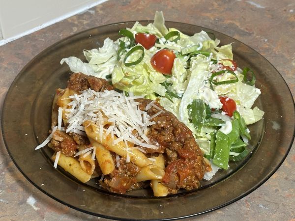 Bolognase and salad