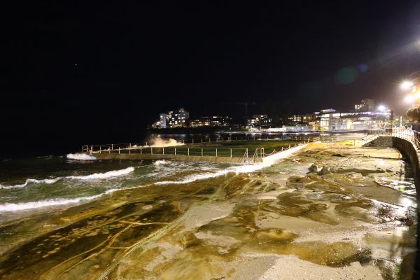 Cronulla by night