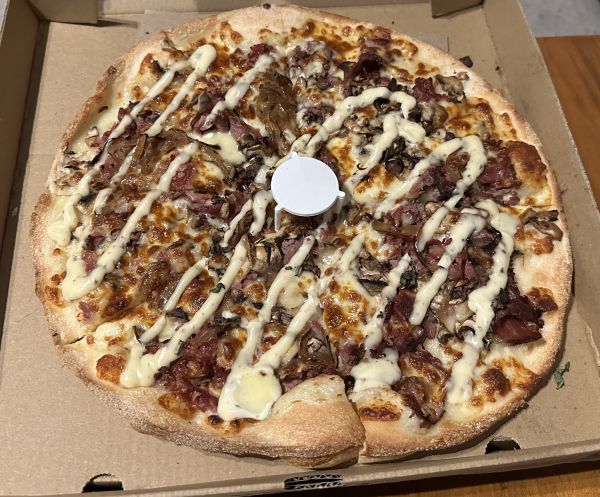 Crust truffle beef rossini pizza