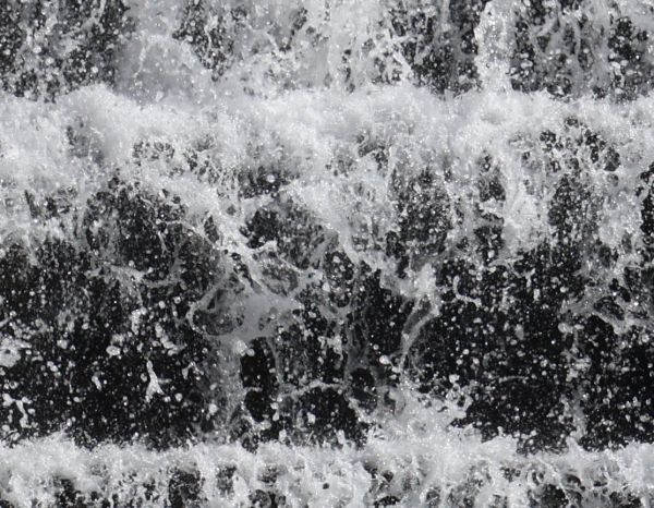 Cotter Dam spilling