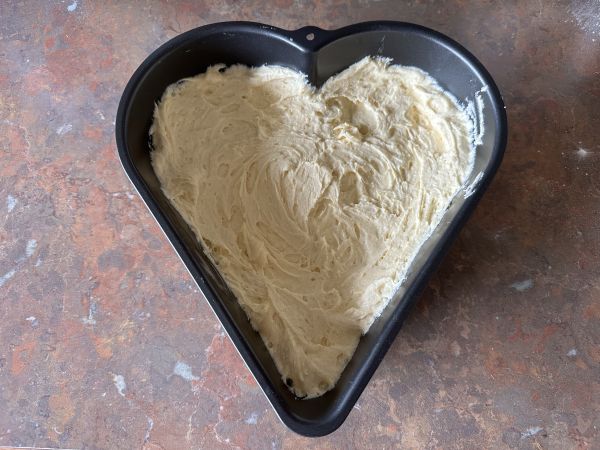 Heart cake