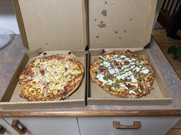 Mills and Grills pizzas