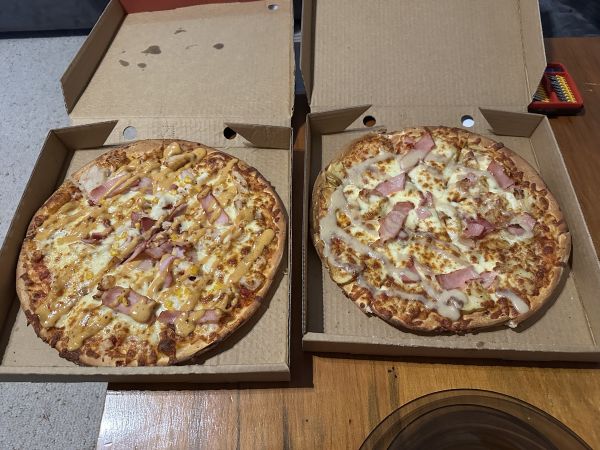 Mills and Grills southern chicken and potata pizzas