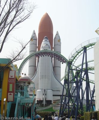 Venus GP in front of the Space Shuttle