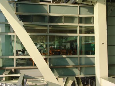 Visitor's Centre in the middle of the bridge