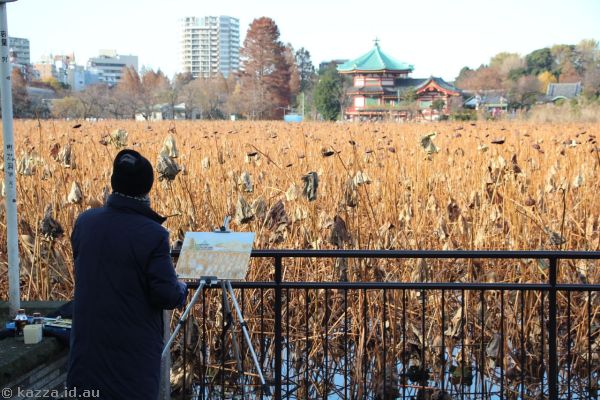 Artist painting Shinobazu pond in Ueno Park