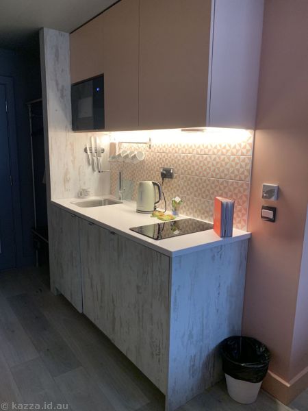 Kitchenette at Room2
