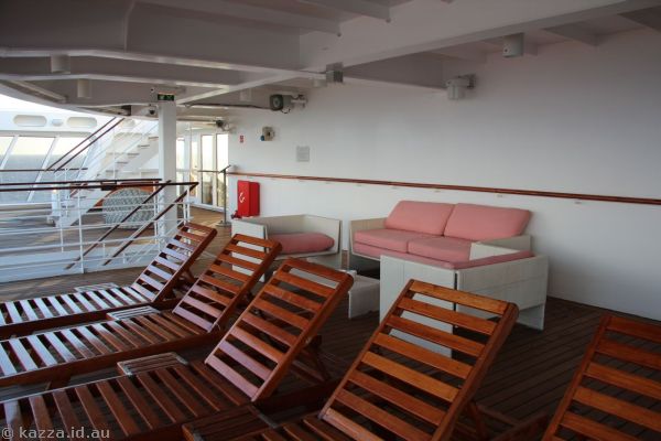 Deck 11 Grills Terrace