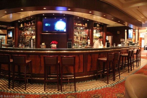 Golden Lion Pub bar