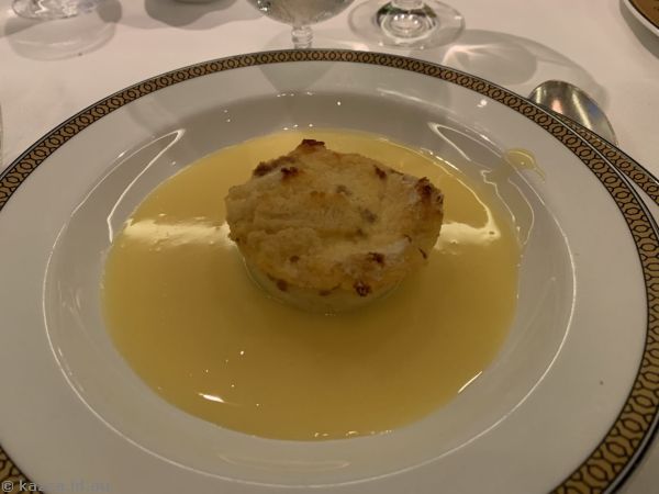 Gingerbread and butter pudding marmalade ice cream that I had for dessert (think the description was wrong for this, didn't get ice cream)