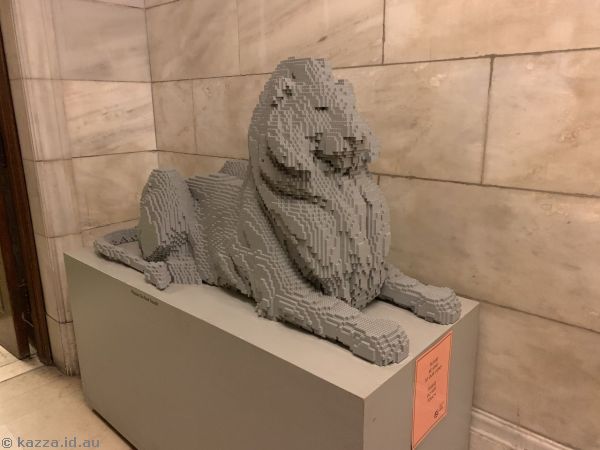 Lego lion built by Nathan Sawaya