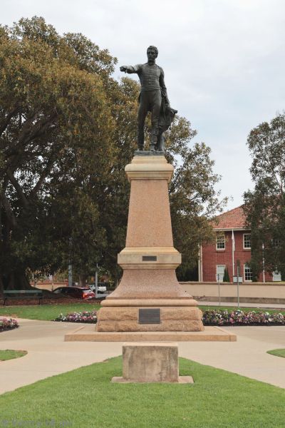 Statue of Colonel Light