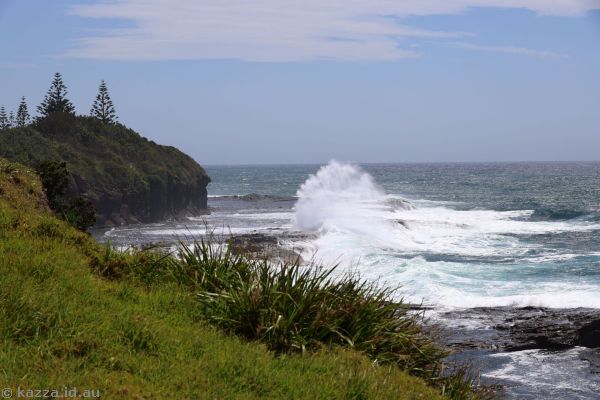 Waves crashing over rocks at Gerroa
