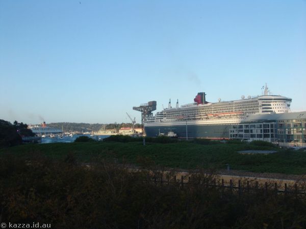 The Queen Elizabeth 2 and Queen Mary 2 in Sydney