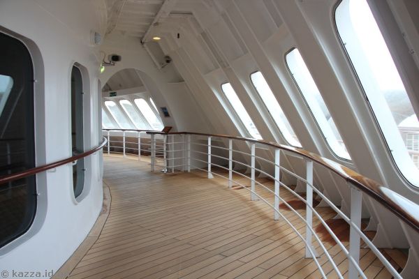 Covered walkway at bow end of deck 7