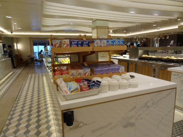 Kings Court breakfast buffet