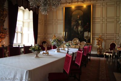 State rooms in Warwick Castle
