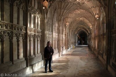 Me in Gloucester Cathedral cloisters