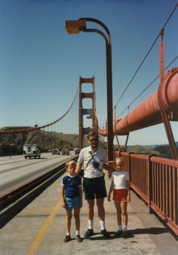 Family on Golden Gate Bridge