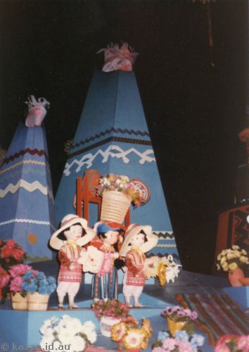 Native American scene, Small World