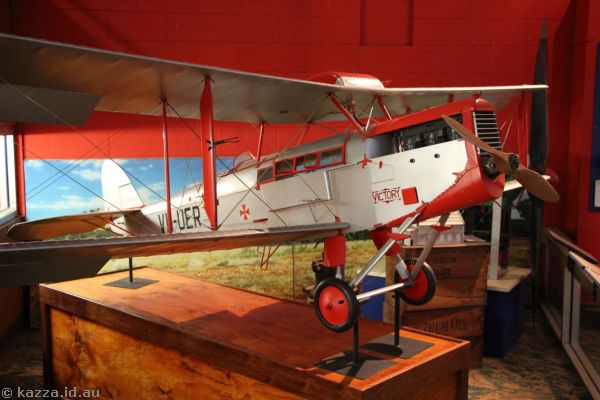 Quarter scale model of De Havilland DH50A VH-UER Victory