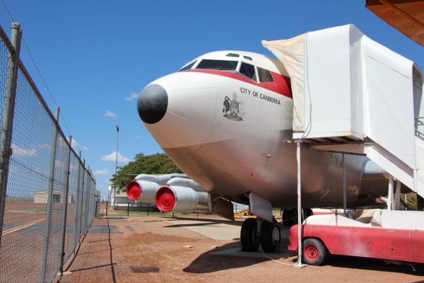 Qantas Boeing 707-100