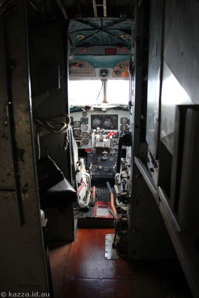 Cockpit of the DC-3