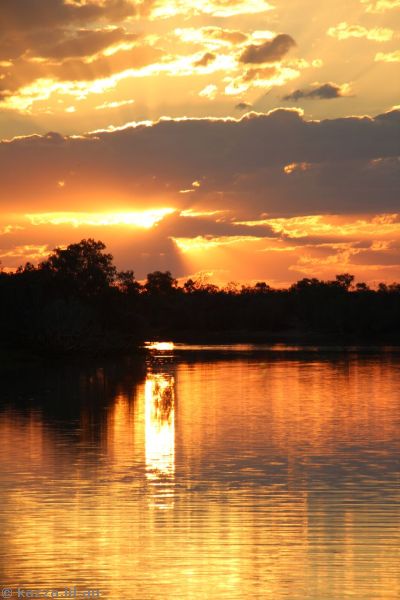Sunset over the Thomson River