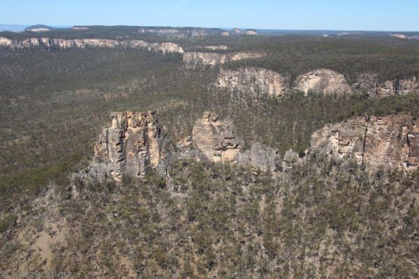 Cliffs near Moolayember Gorge