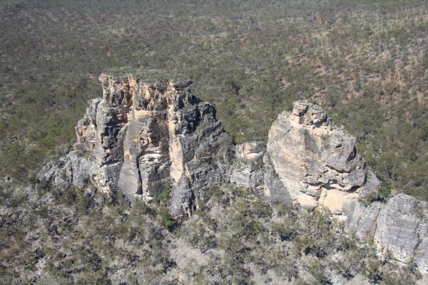 Cliffs near Moolayember Gorge