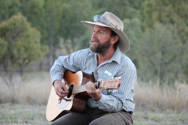 Bruce singing at Bandana Station