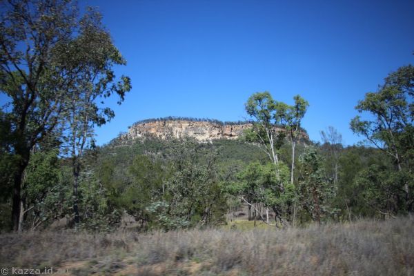 Countryside southeast of Carnarvon Gorge