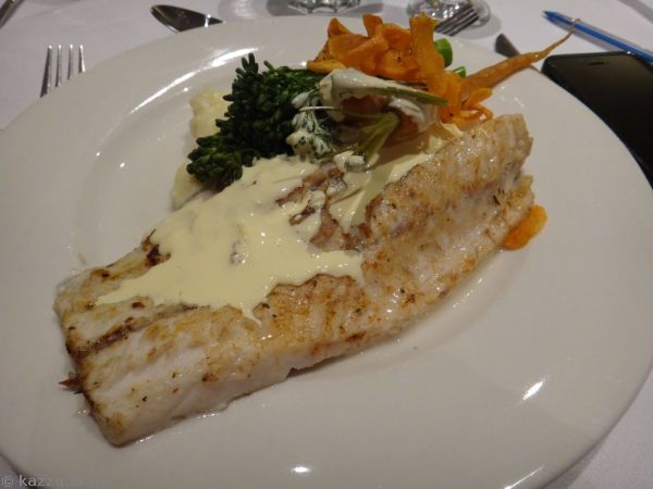 Steamed Australian barramundi with mashed potato, green beans, baby carrots and broccolini w tarragon bernaise