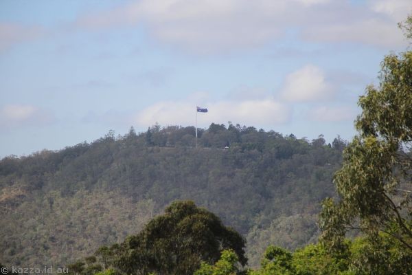 View towards Picnic Point Lookout