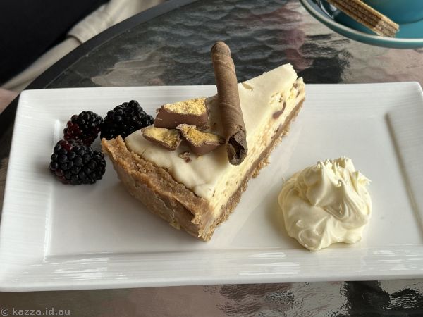 Honeycomb cheesecake