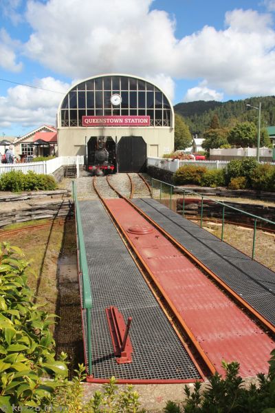 Queenstown train station