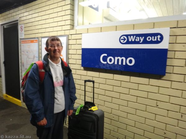 Mum at Como train station