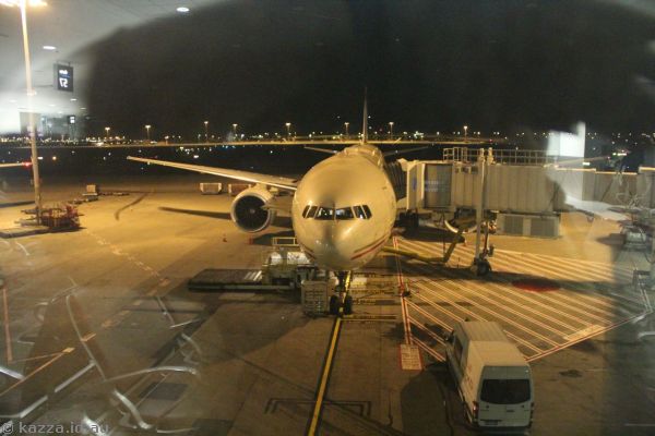 Etihad Boeing 777 A6-ETL at Sydney Airport