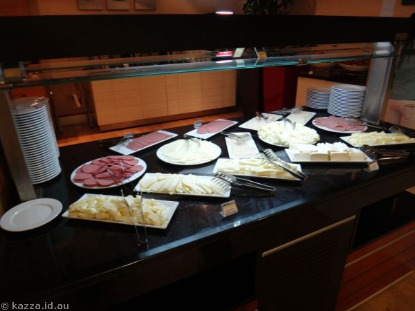 Breakfast buffet spread (first stay)
